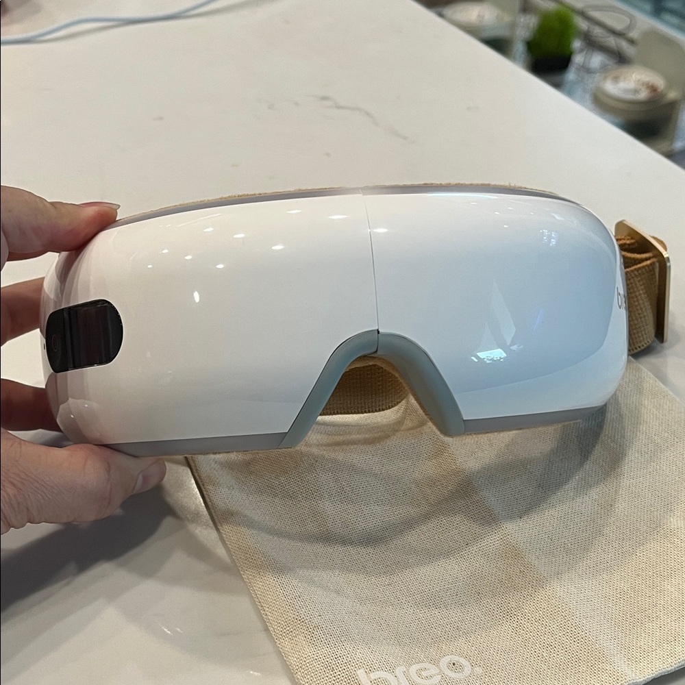 White Eye Massager